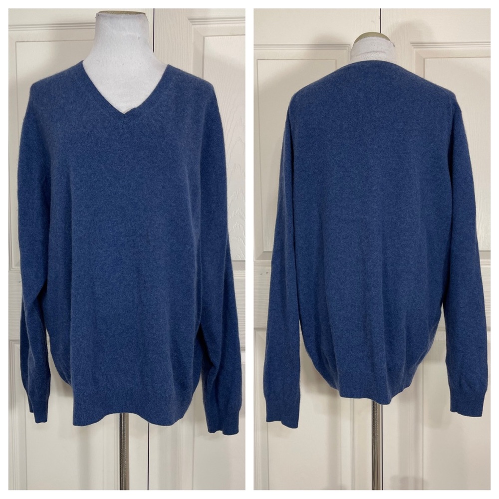 Kinross Cashmere v neck sweater